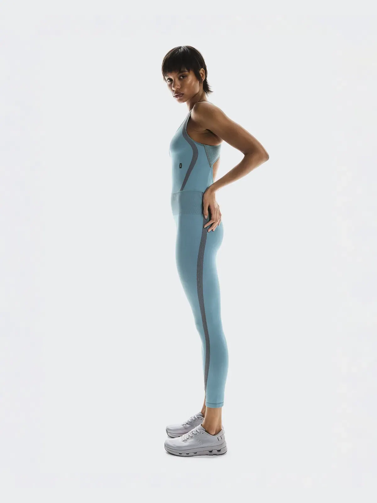 Женский боди-комбинезон с открытой спиной Studio Knit Bodysuit 7/8 On, Niagara Rock — 4