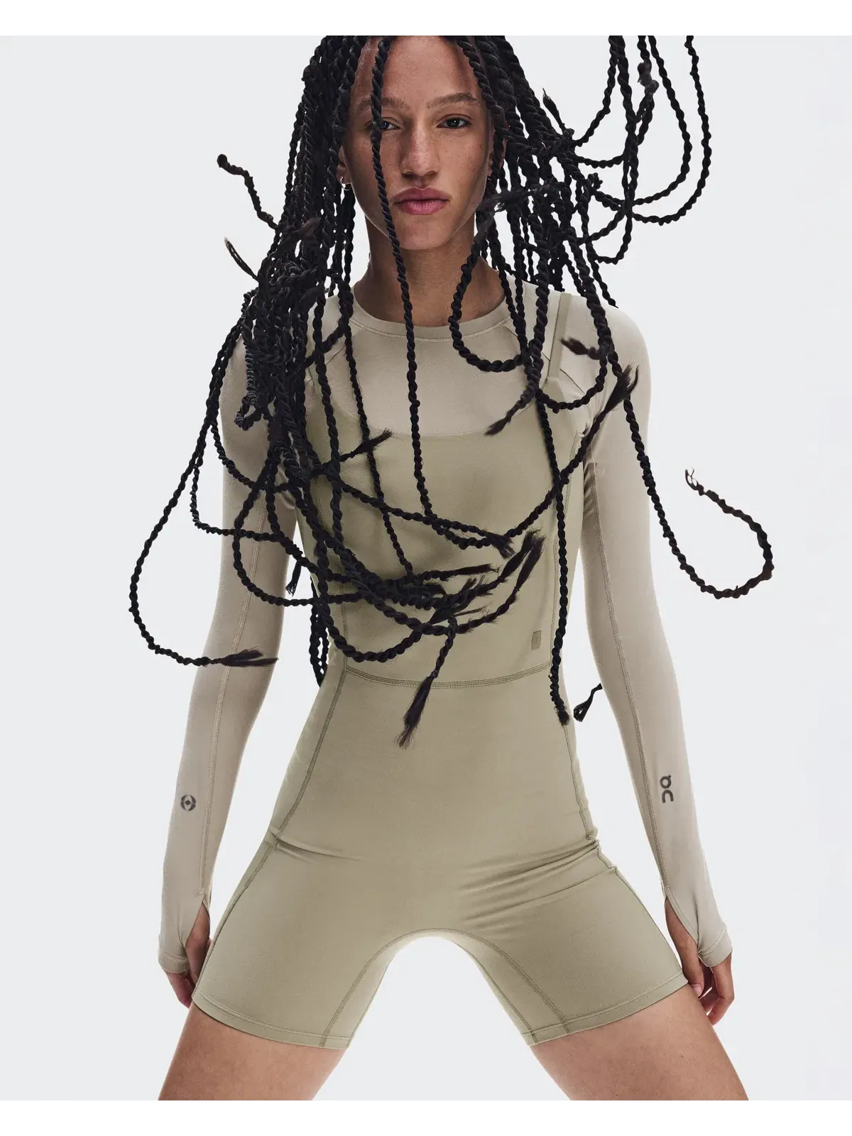 Женское боди-комбинезон для тренировок с регулируемыми бретелями Studio Bodysuit FKA On, Tonoko — 5