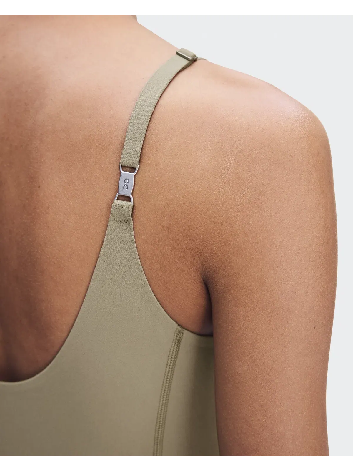 Женское боди-комбинезон для тренировок с регулируемыми бретелями Studio Bodysuit FKA On, Tonoko — 9