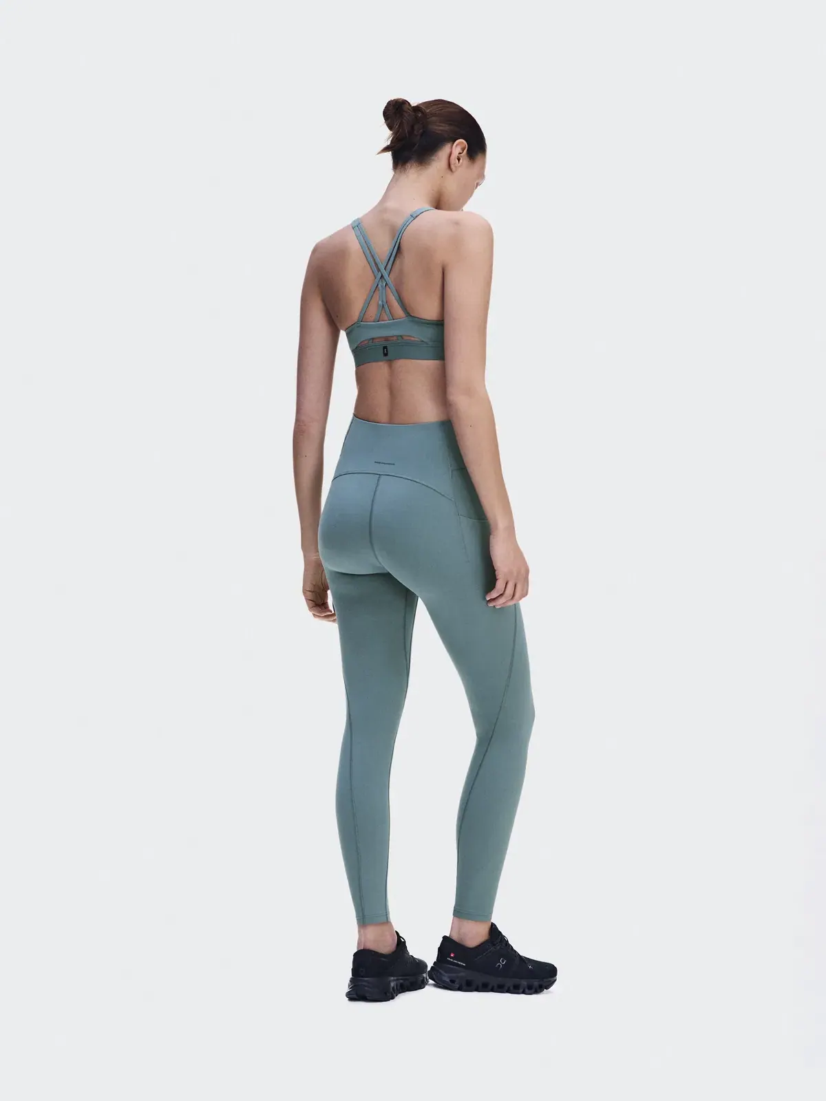 Женские леггинсы с высокой посадкой без передних швов Studio Leggings On — 4