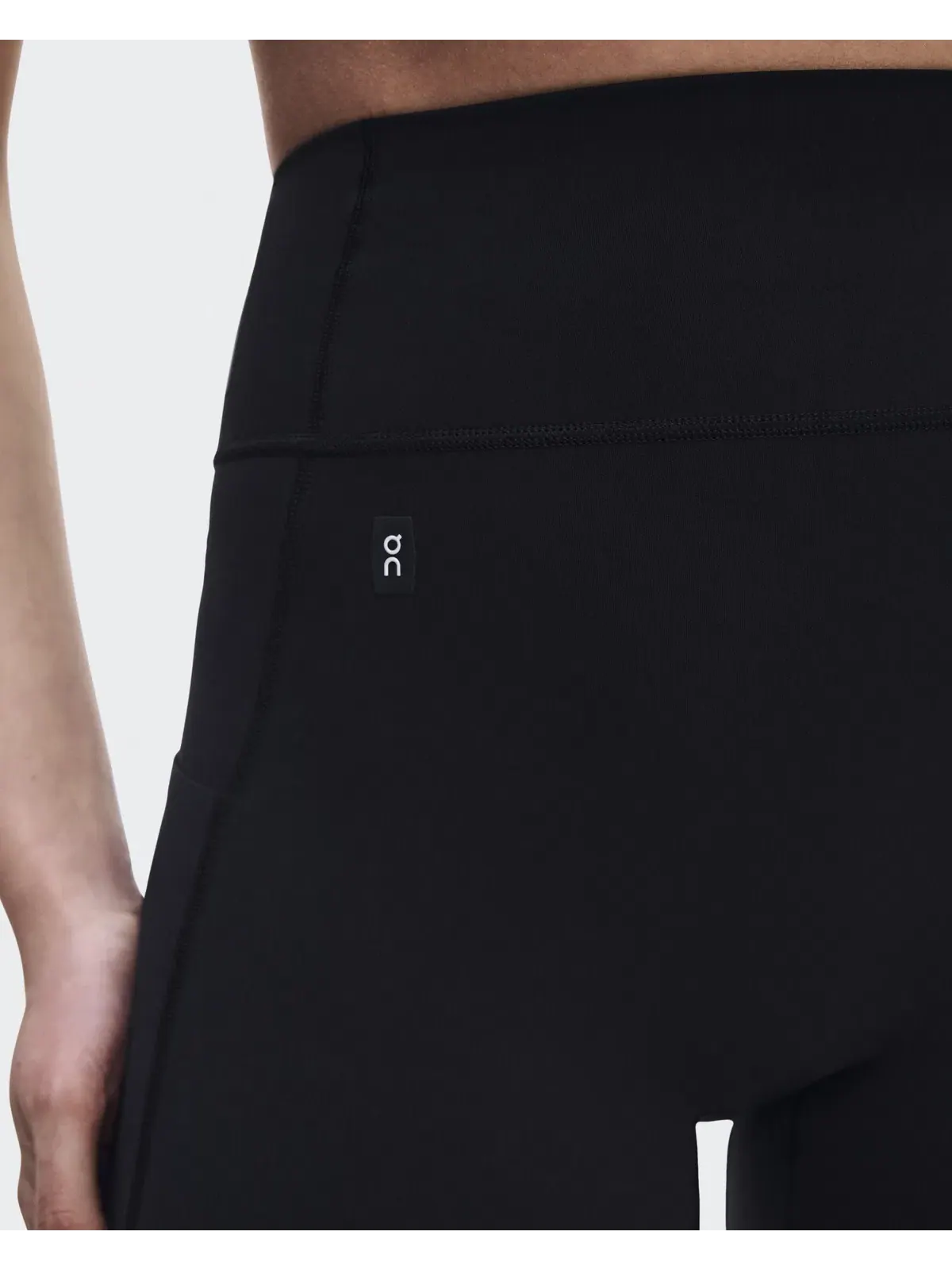 Женские шорты-леггинсы с высокой посадкой и карманом для телефона Studio Leggings Short On — 5