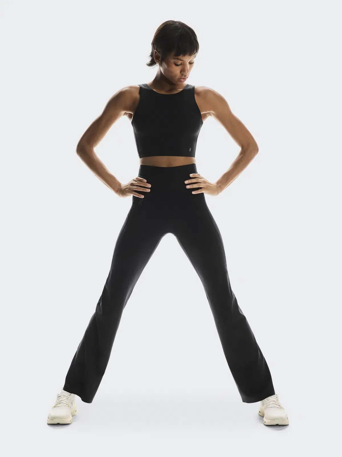 Женские леггинсы с расклешенными штанинами и боковым карманом Studio Leggings Flared On — 7