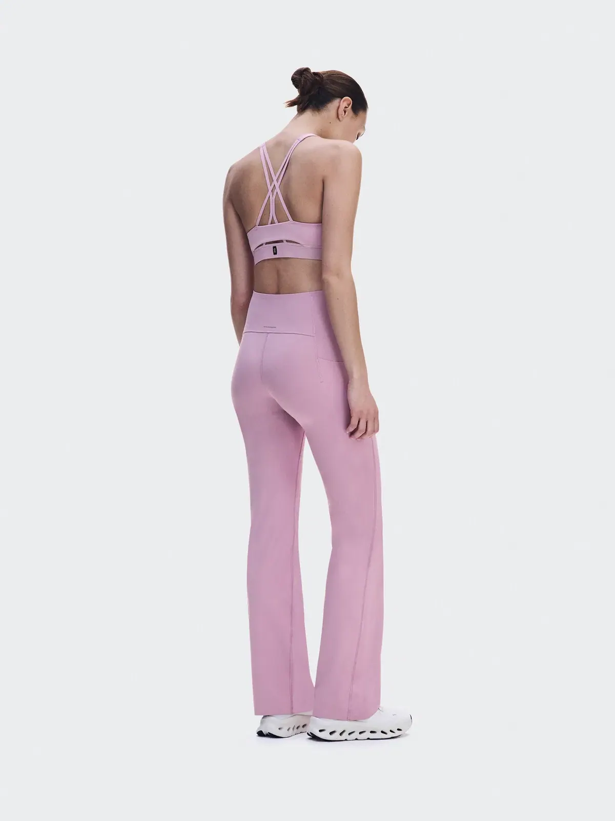Женские леггинсы с расклешенными брюками и боковым карманом Studio Leggings Flared On, Sakura — 4