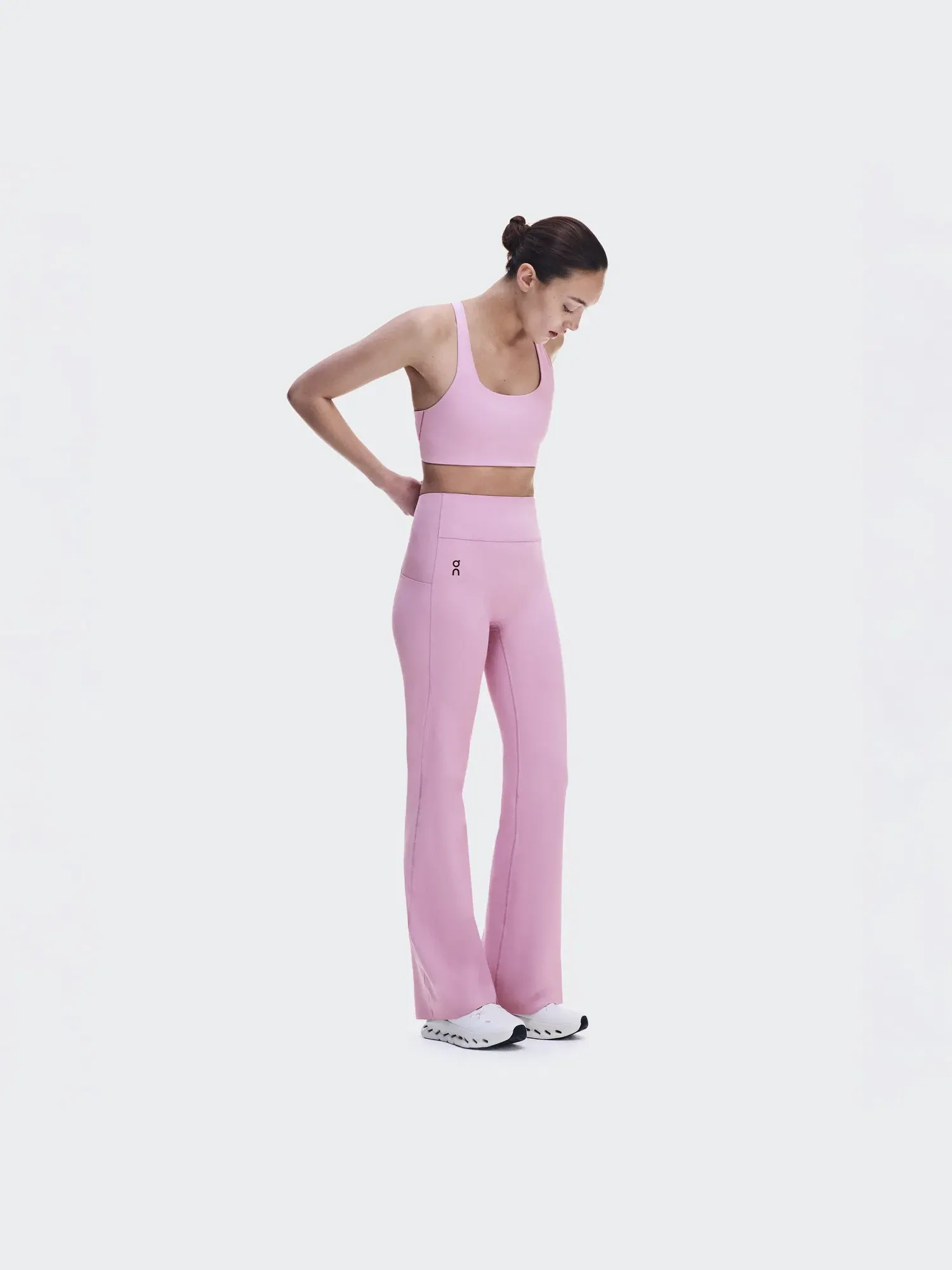 Женские леггинсы с расклешенными брюками и боковым карманом Studio Leggings Flared On, Sakura — 10
