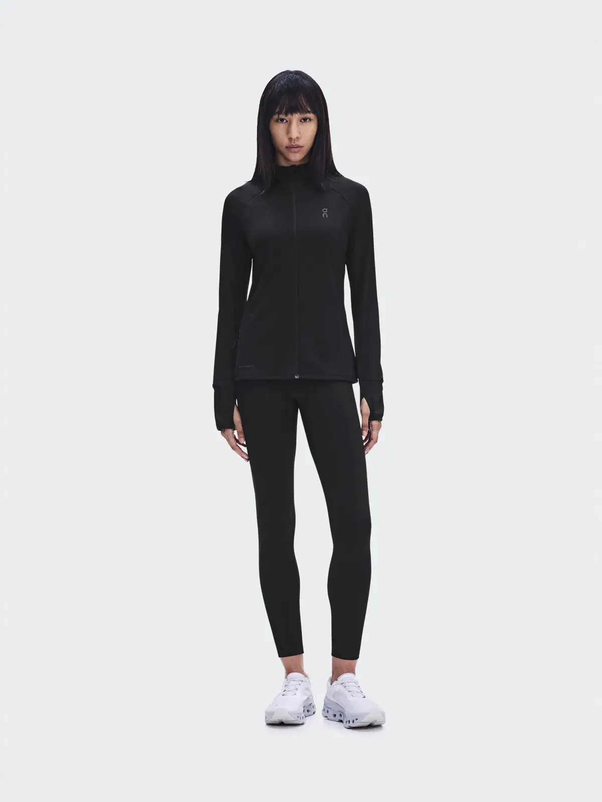 Женское худи с капюшоном утепленное Climate Zip Hoodie On — 2