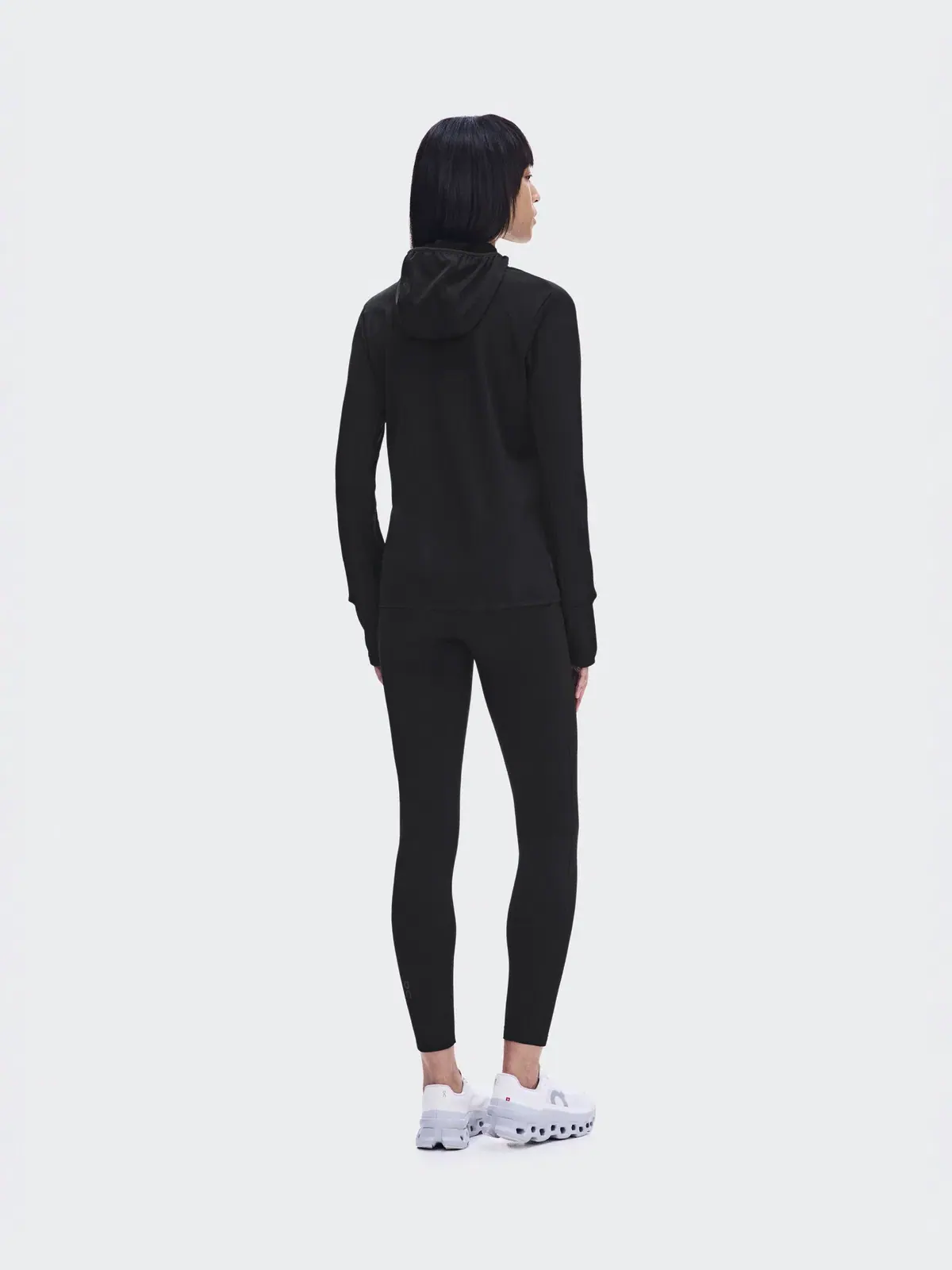 Женское худи с капюшоном утепленное Climate Zip Hoodie On — 4