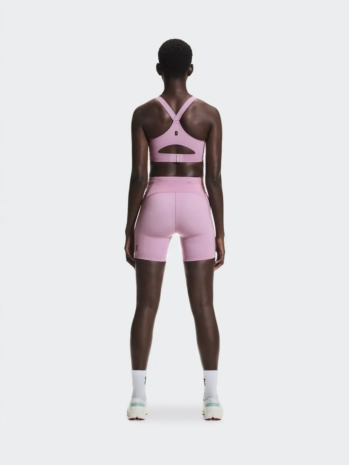 Женский спортивный бюстгальтер высокой поддержки с чашечками Endurance Bra, On, Sakura — 3
