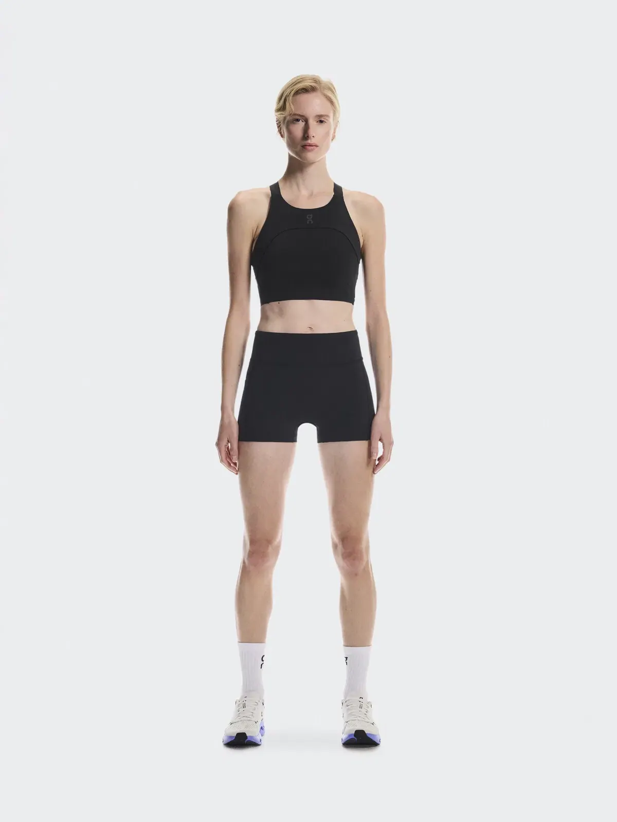Женский топ для бега Performance Crop On — 2