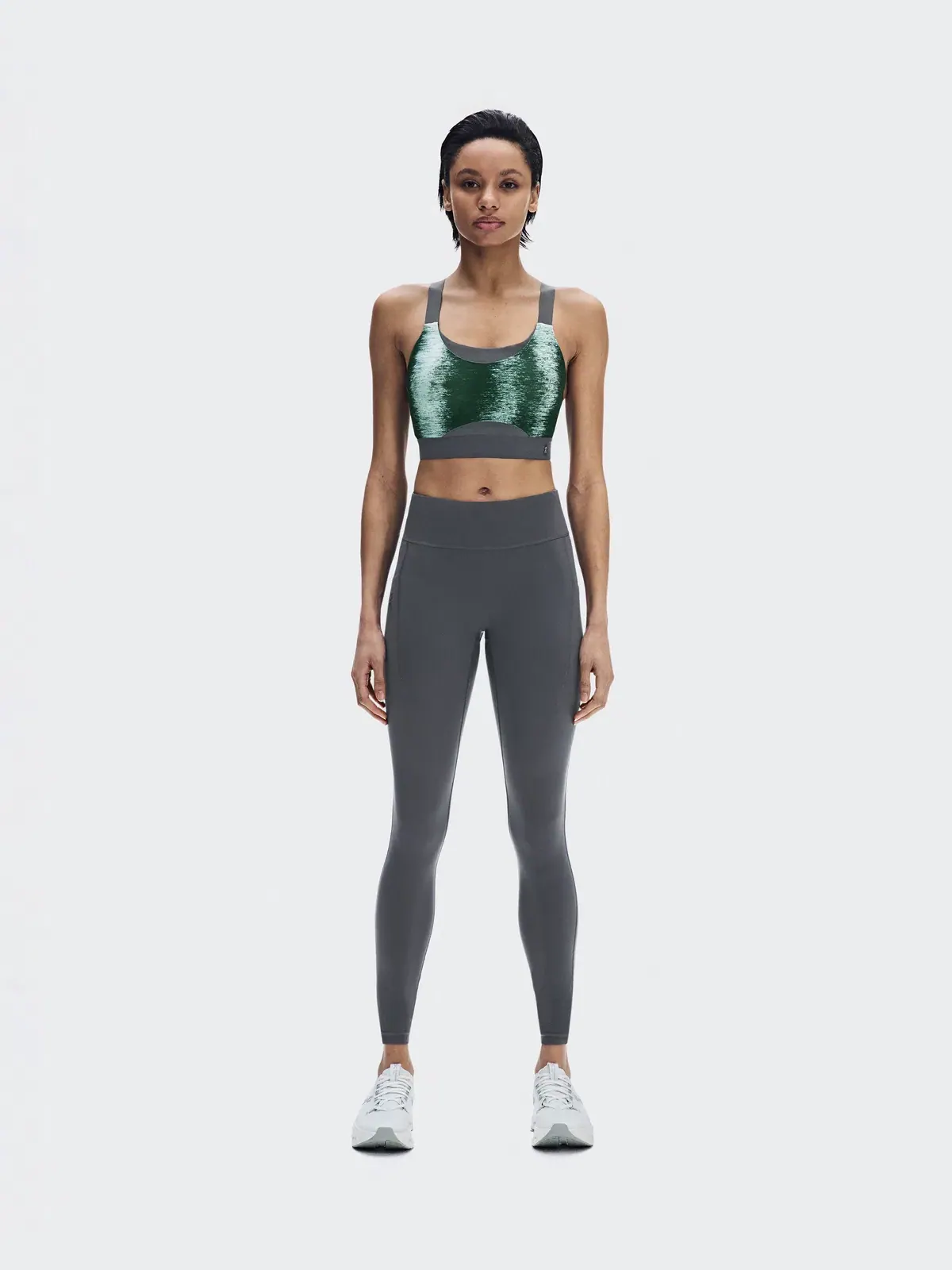 Женский спортивный бюстгальтер средней поддержки с принтом Performance Bra Terra On, Cove/Kaitoke — 2