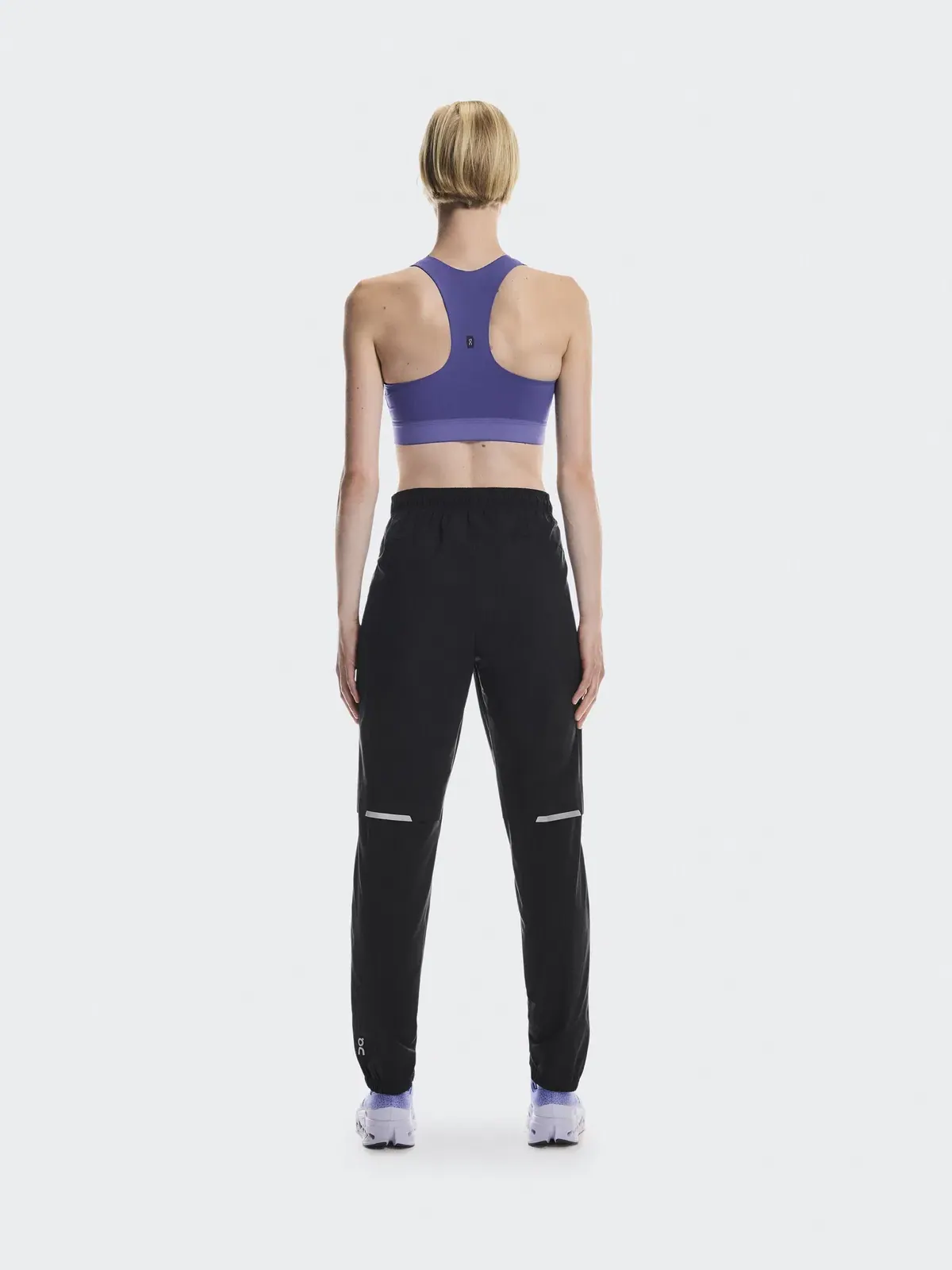 Женский спортивный бюстгальтер с легкой поддержкой Core Bra On — 3