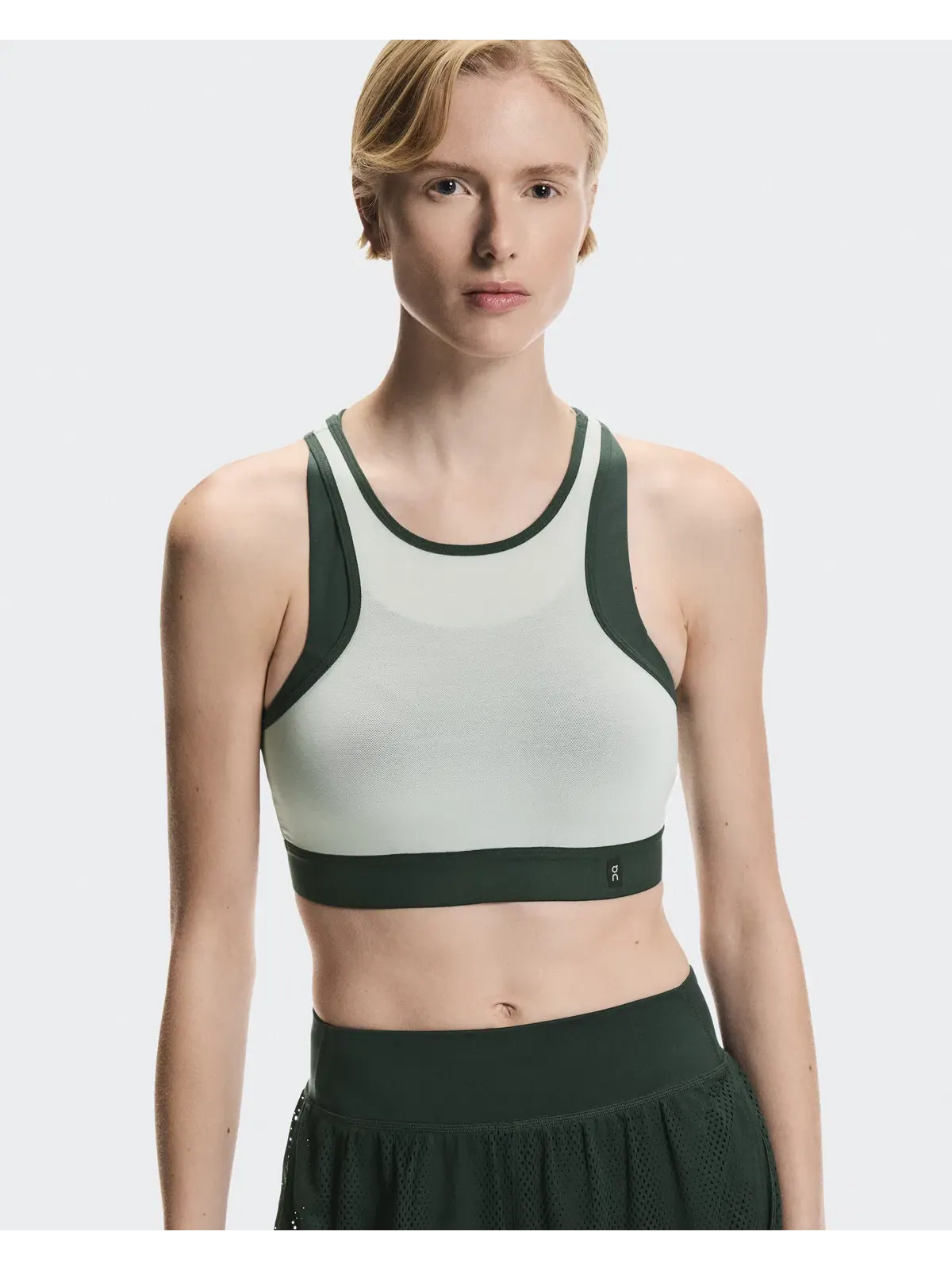 Женский спортивный бюстгальтер с высокой поддержкой Train Volt Bra On — 4