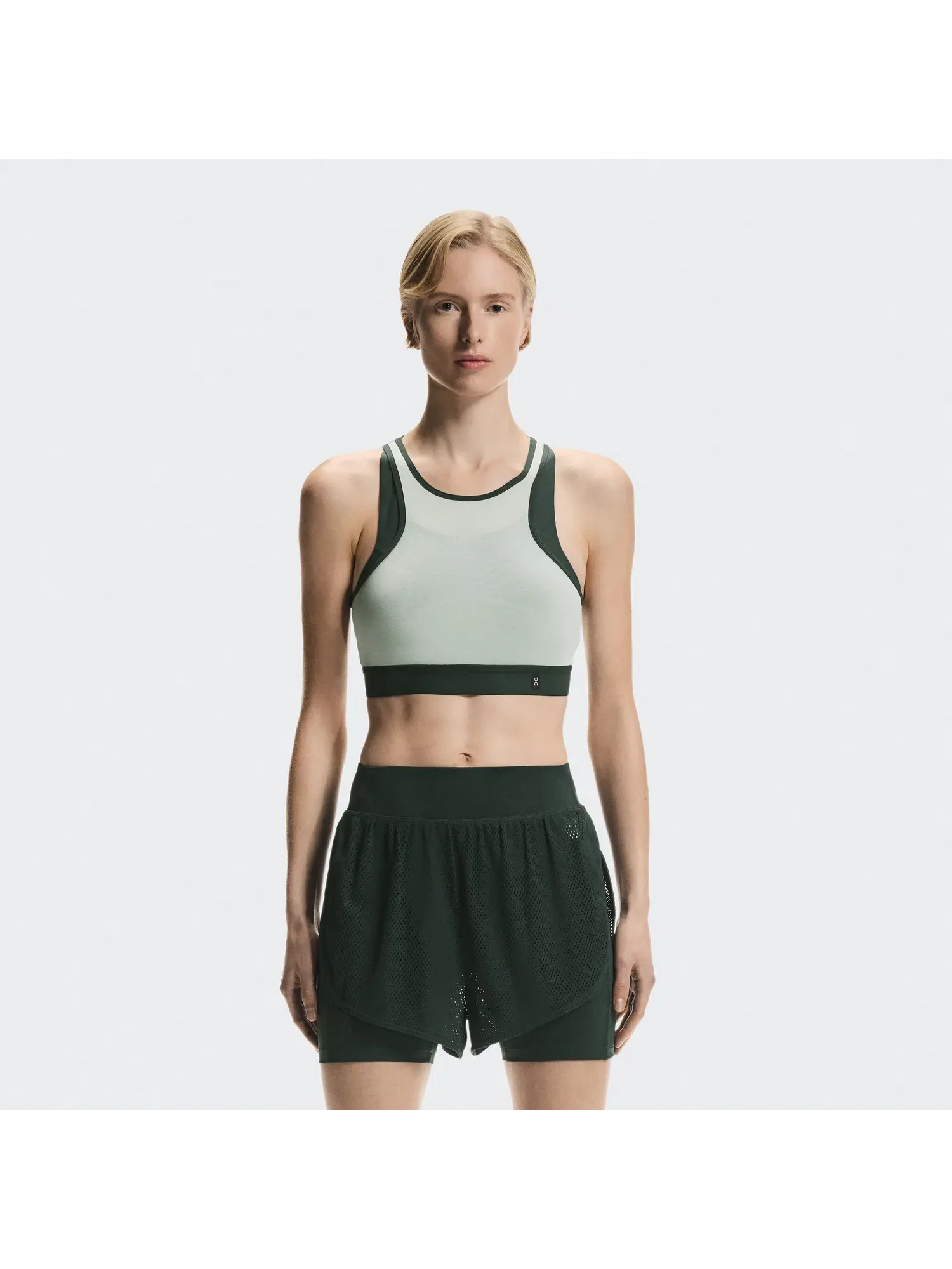 Женский спортивный бюстгальтер с высокой поддержкой Train Volt Bra On — 8