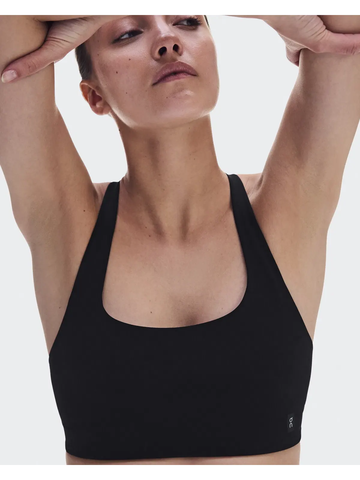 Женский спортивный бюстгальтер с открытой спиной Studio Bra On — 5