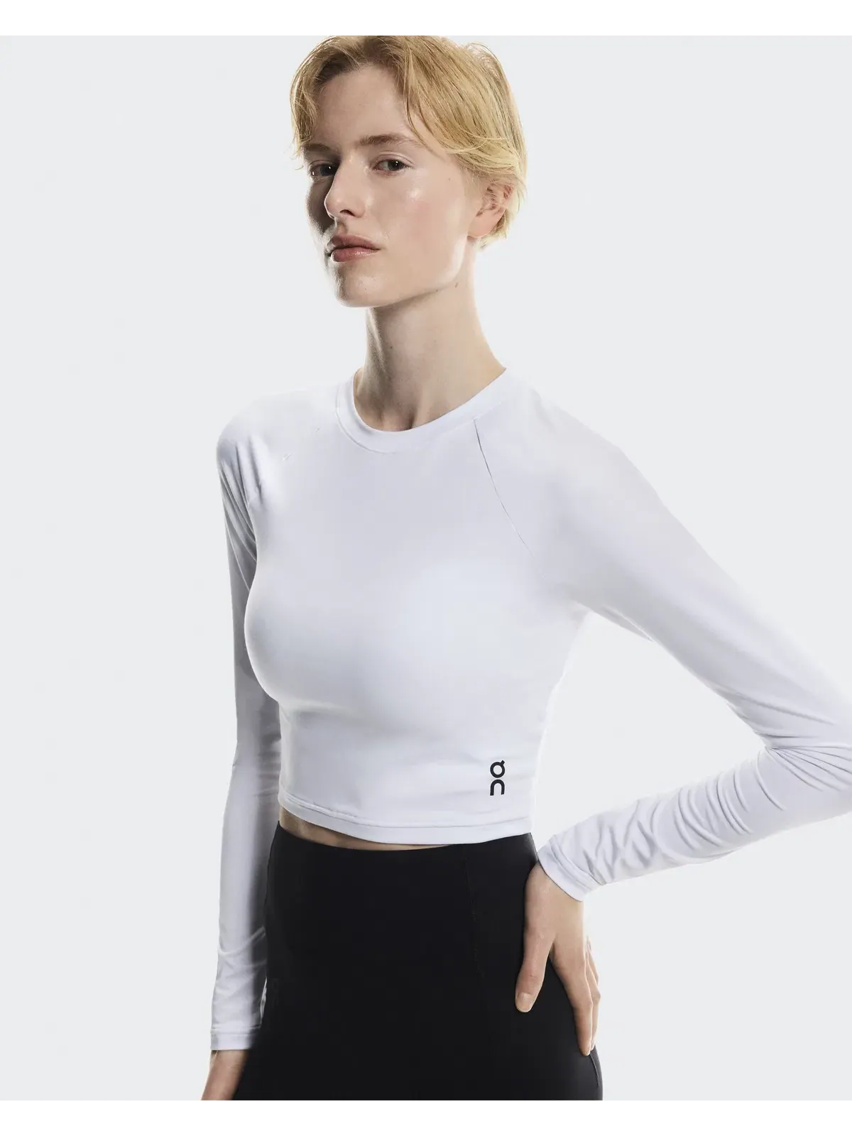 Женский кроп-топ с длинным рукавом Studio Long-T Crop On — 4