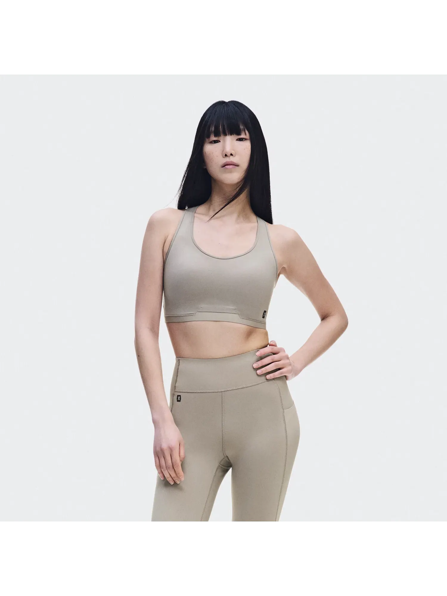 Женский спортивный бюстгальтер с поддержкой средней степени Train Bra On — 8