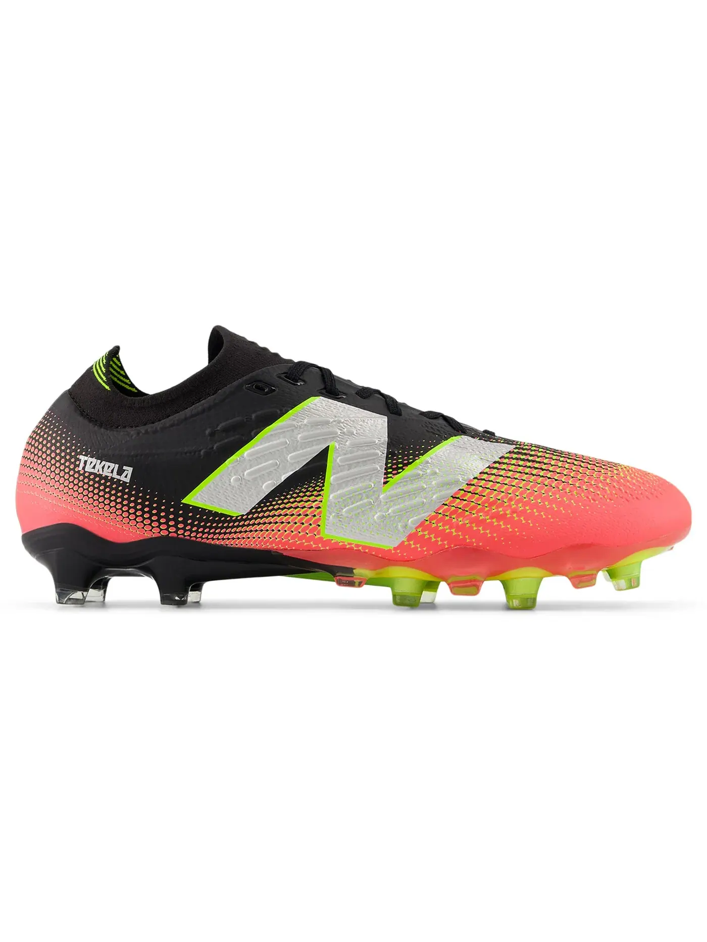 Мужские бутсы с завязками Tekela Pro Low Laced FG v4 New Balance — изображение 1 из 1, черный