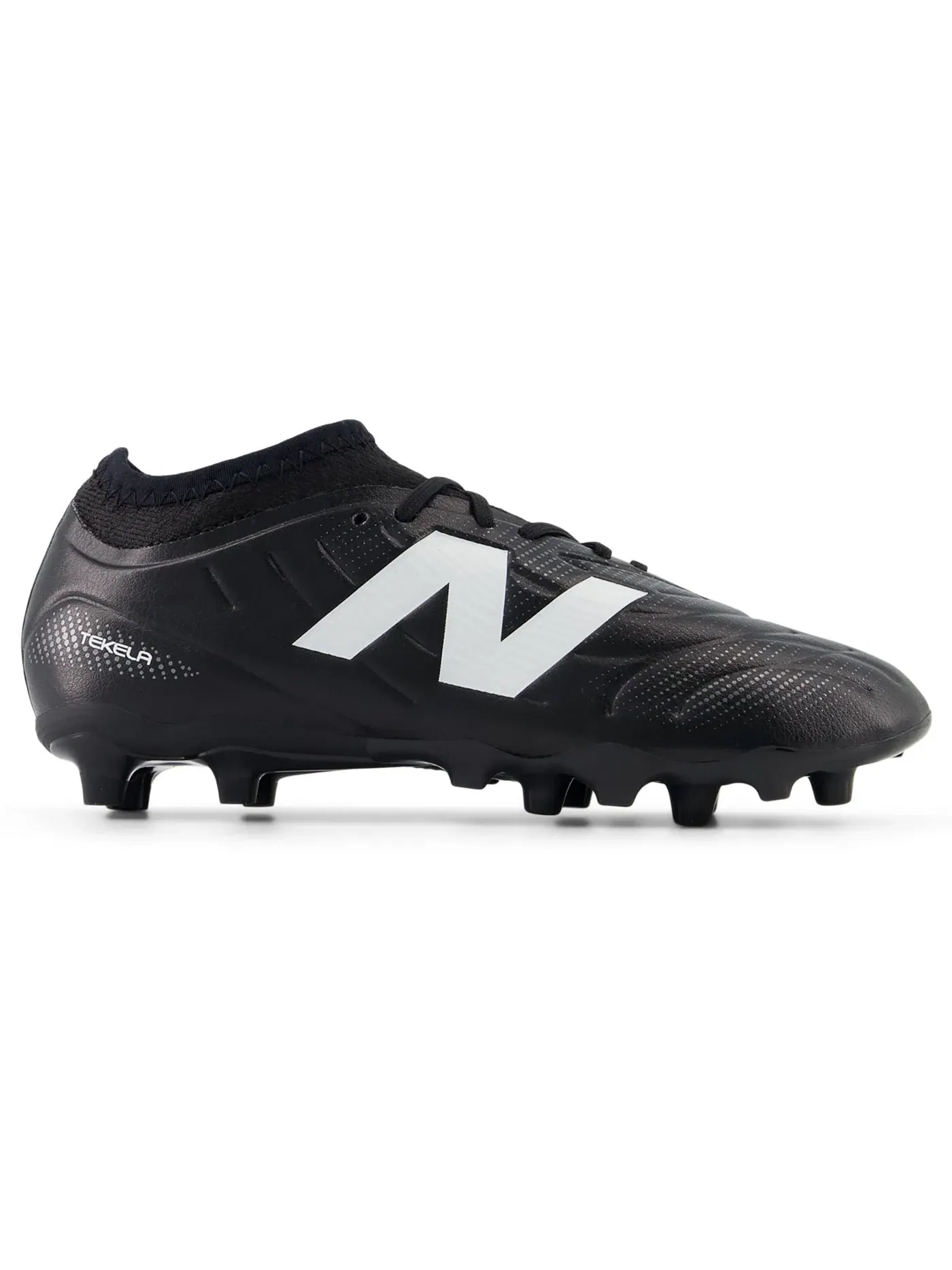Детские бутсы New Balance Tekela Team Low Laced FG V5 — изображение 1 из 1, белый/черный/серебристый