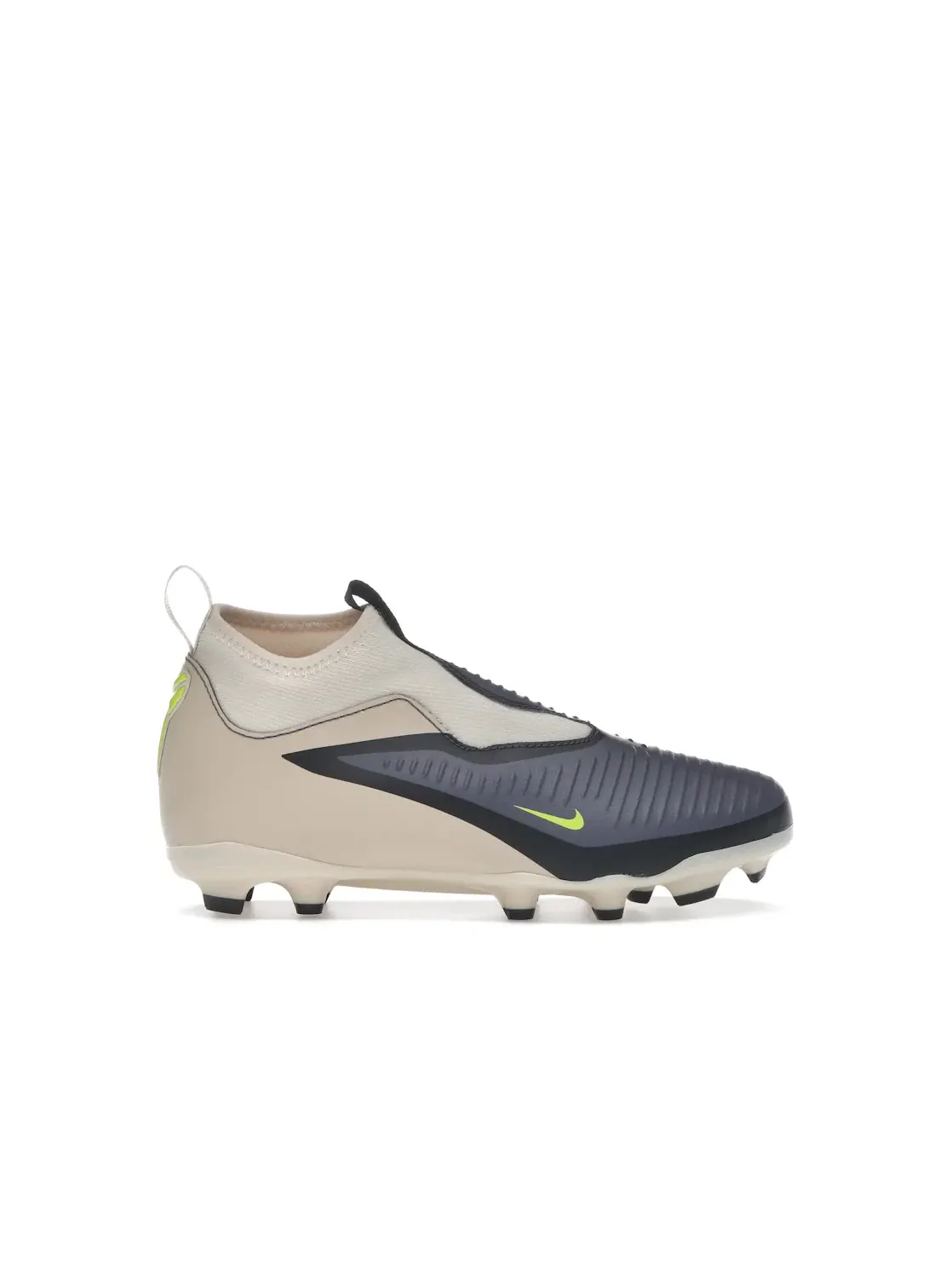 Детские бутсы Nike Phantom 6 High Academy FG — изображение 1 из 4, черный
