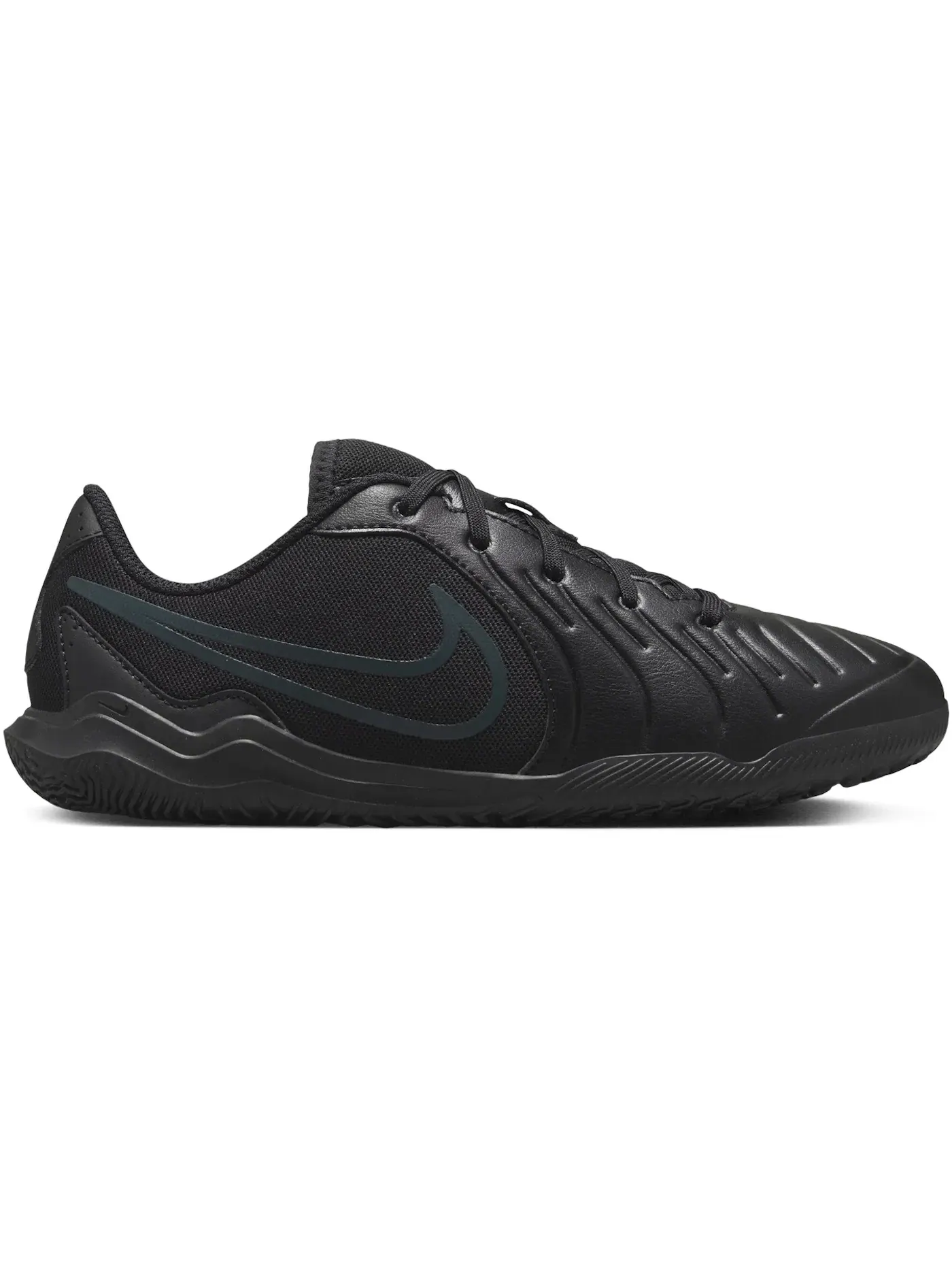 Детские бутсы Nike Tiempo Legend 10 Club IC — изображение 1 из 1, черный/глубокий/черный