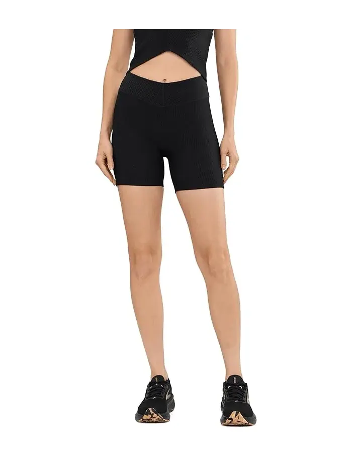 Шорты велосипедные ребристые Impulse Ribbed V-Waist Beyond Yoga — 1