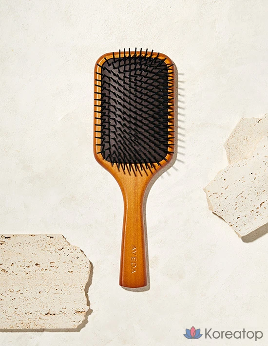 Деревянная массажная щетка для волос Aveda Wooden Paddle Brush