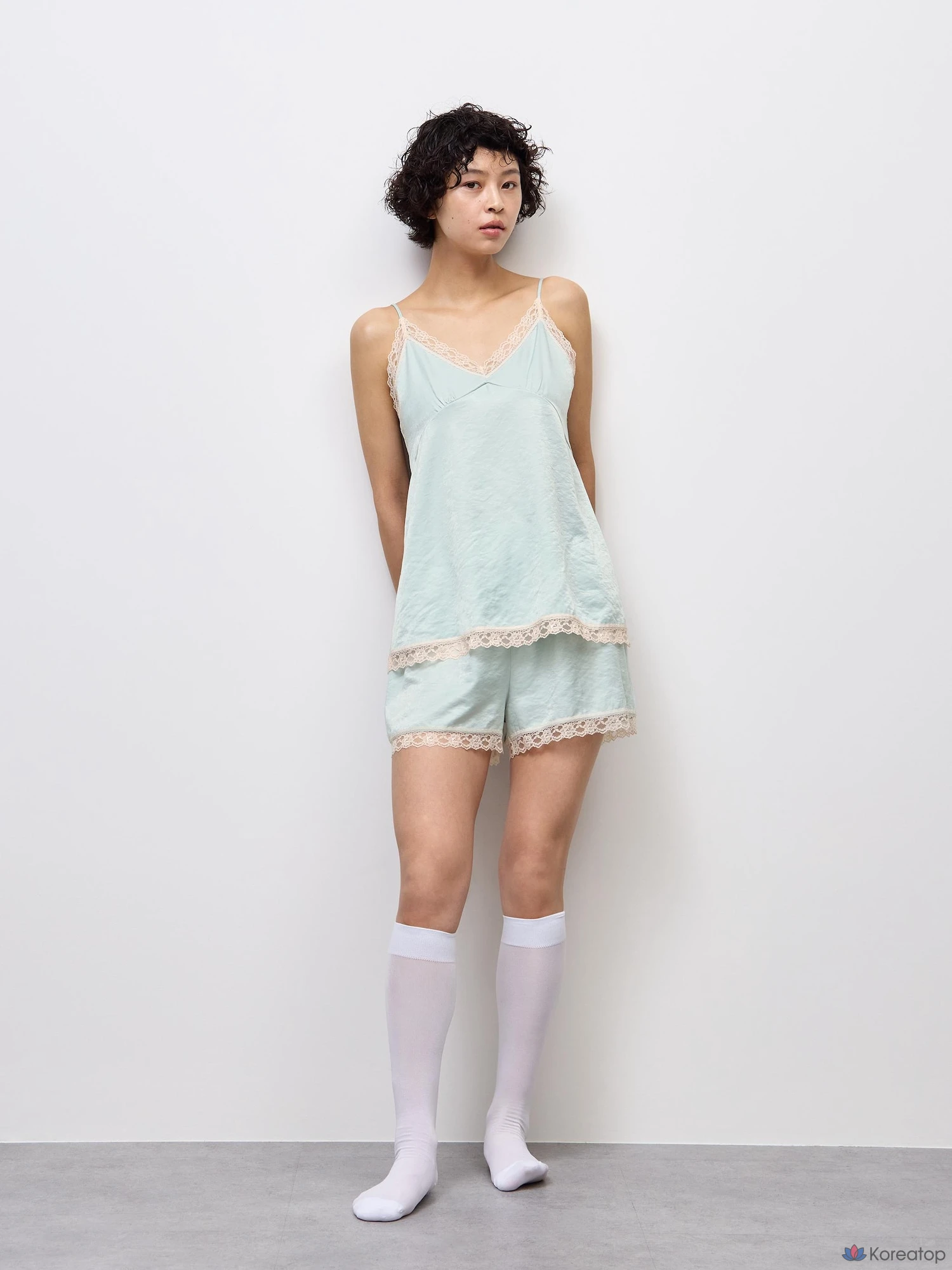 Топ-камисоль Uniqlo Satin Camisole