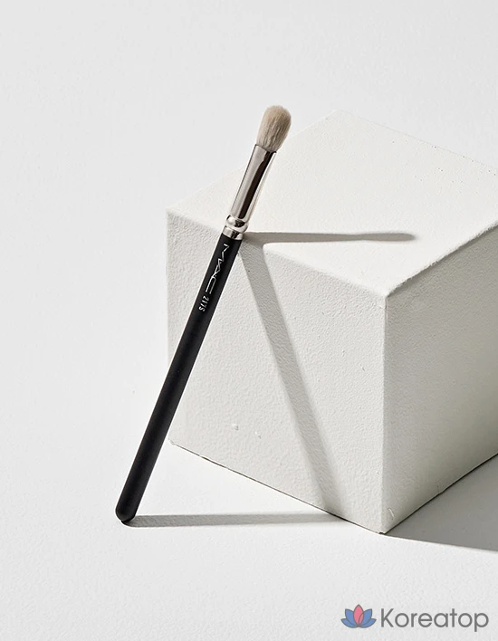 Кисть для макияжа Mac 217 Blending Brush