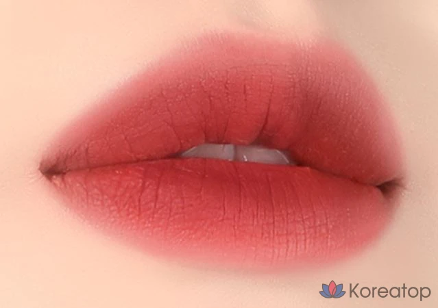 Тинт для губ Tony Moly The Shocking Lip Blur Tint, оттенок 5 (Breaking News), 1 шт., фото 2