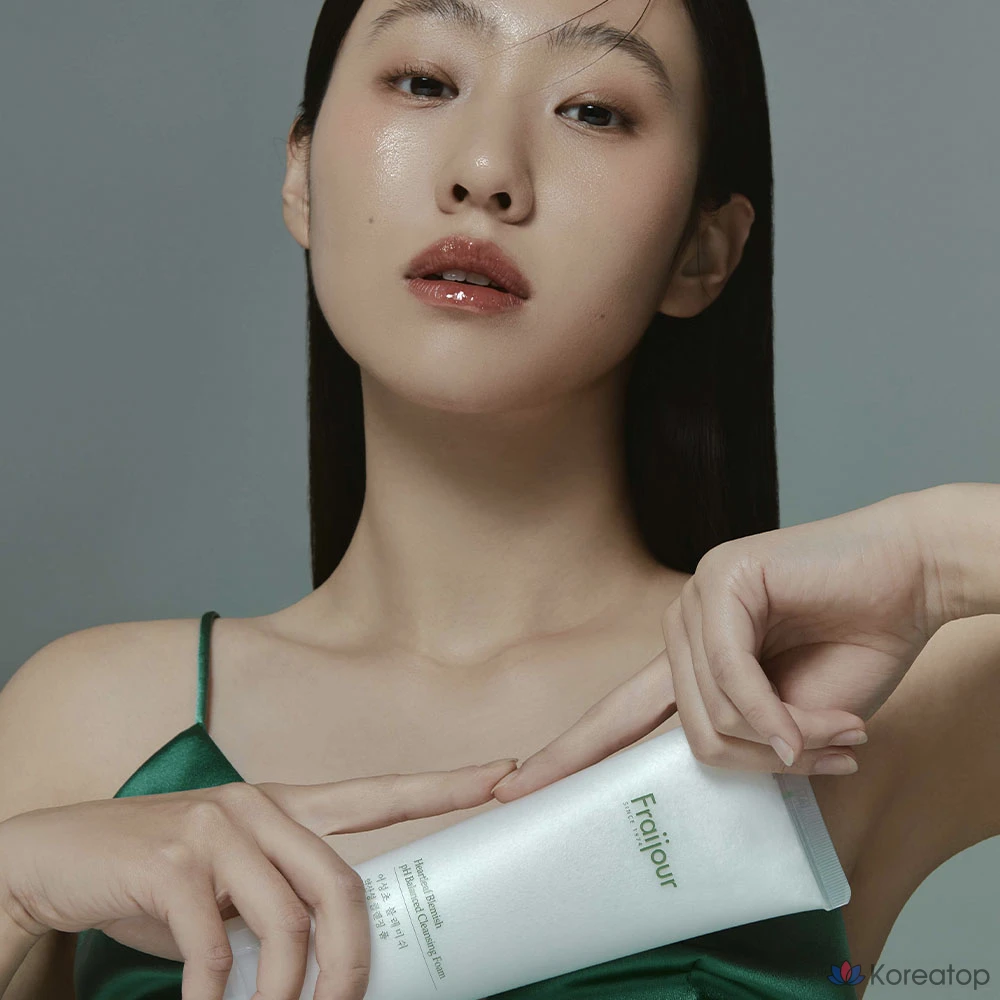 Очищающая пенка Fraijour Centella Asiatica Blemish Cleansing Foam, 250 мл, 1 шт.