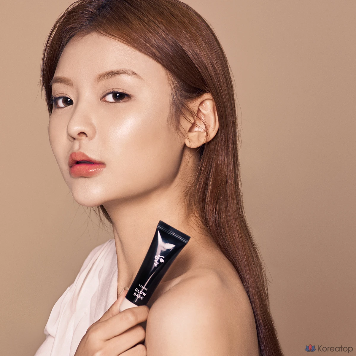 Макияж-база Ottie Strob Glow Makeup Base, 20 мл, 1 шт.