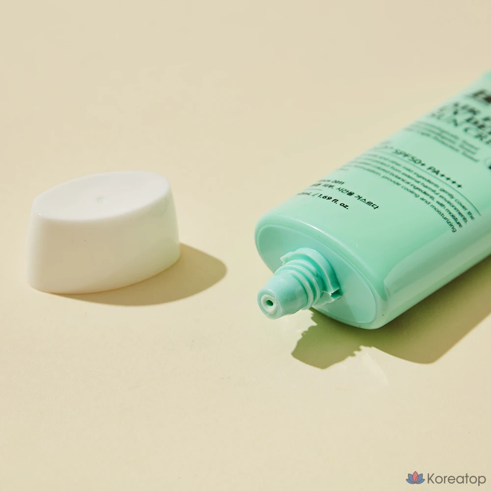 Солнцезащитный крем Benton Air Fit UV Defense Sun Cream SPF50+ PA++++, 50 мл, 1 шт.