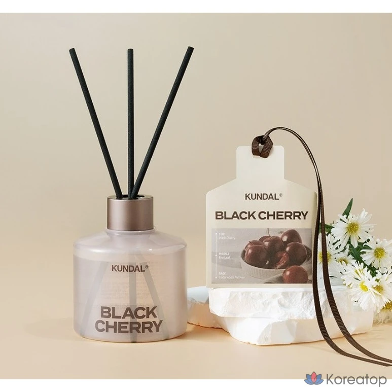 Ароматизатор для автомобиля Kundal Perfumed Sachet, оттенок Black Cherry, 7 г, 4 шт.