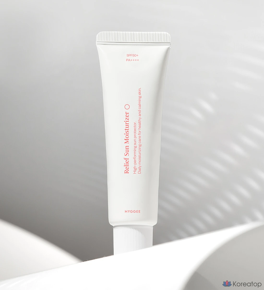 Солнцезащитный крем HYGGEE Relief Moisturizer Sun Cream SPF50+ PA++++, 50 мл, 1 шт.