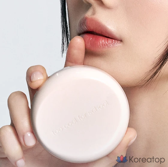 Кушон Too Cool For School Fixing Dew Cushion Foundation, оттенок 1 Porcelain, 12 г + 12 г, 1 шт.