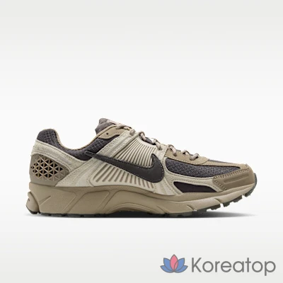 Кроссовки мужские Nike Zoom Vomero 5 SE SP, фото 3