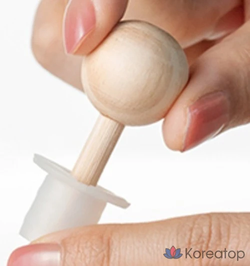 Набор для ухода Kundal Perfume Car Diffuser 75ml 2p + Wood Ball Stick 2p Set, оттенок Lime Basil &amp; Mandarin, 1 шт.