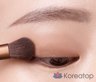 Кисть для теней Too Cool For School Artist Vegan Eye Shadow Brush, смешанный цвет, 1 шт.
