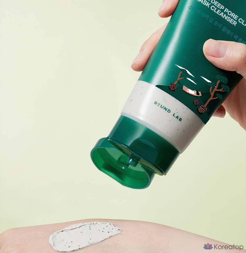 Глубоко очищающая маска-пилинг Round Lab Dokdo Pine Tree Cica Deep Pore Clay Pack Cleanser, 150 мл, 1 шт.