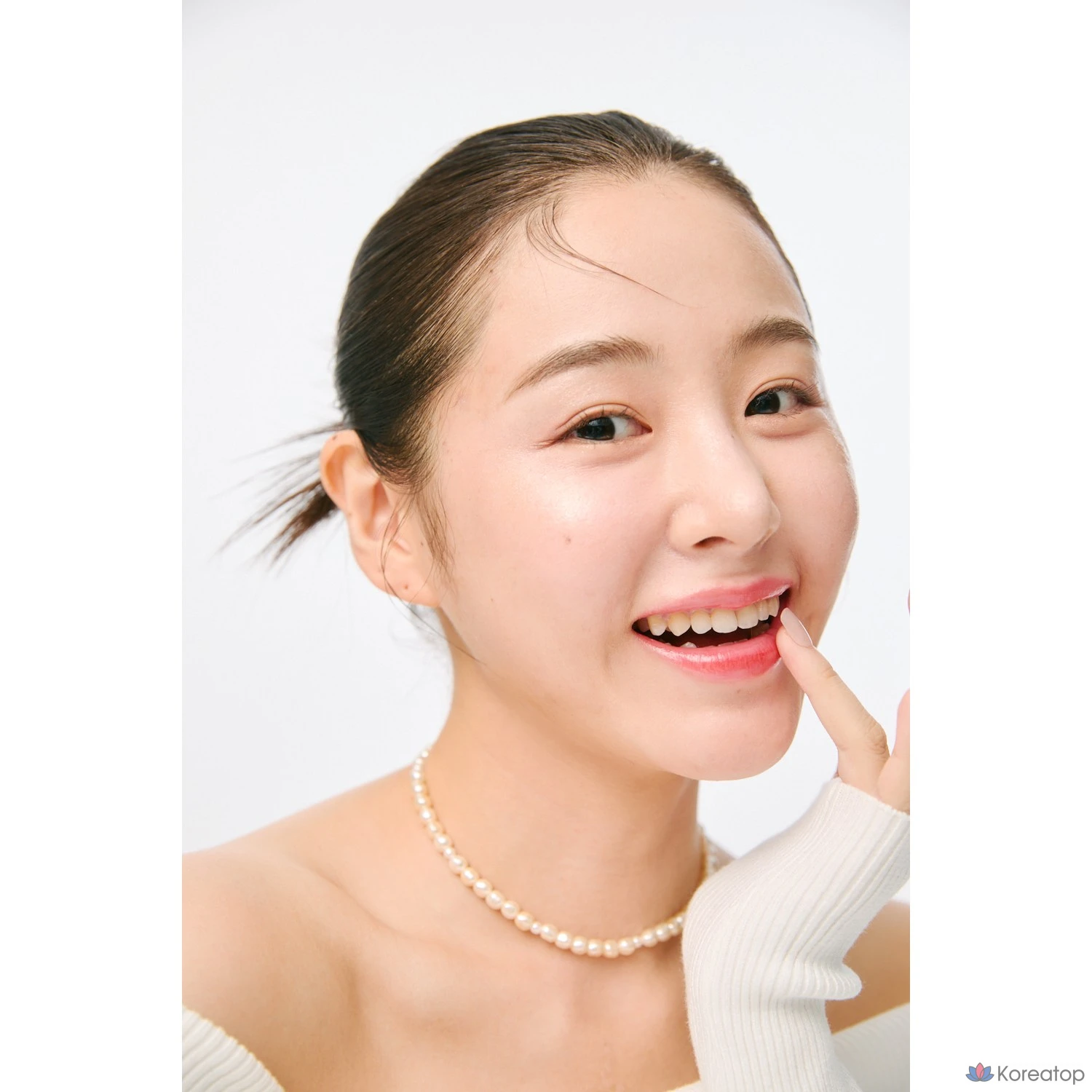 Бальзам для губ YNM Ultimate Lip Plumper, оттенок 02 Peach Soda, 3 г, 1 шт.