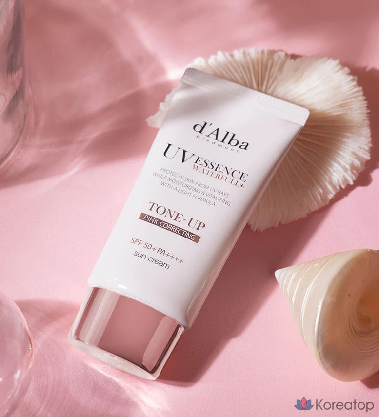 Солнцезащитный крем d'Alba Waterfull Tone-Up Sun Cream SPF50+ PA++++ + Веганский гель-очищающее средство Balancing Vegan Gel Cleanser, 50 мл + 15 мл, 1 шт.