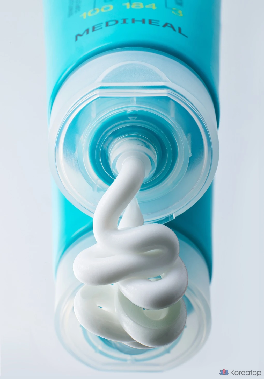 Очищающая пенка MEDIHEAL Madecassoside Moisture Soothing Cleansing Foam, 120 мл, 1 шт.