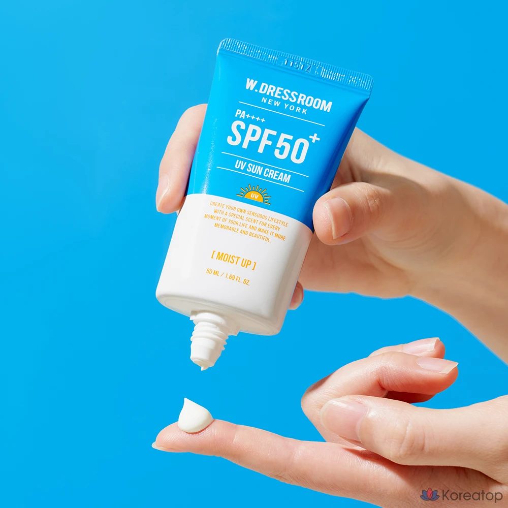 Солнцезащитный крем W.Dressroom Moisturizing Sun Cream SPF50+ PA++++, 50 мл, 1 шт.