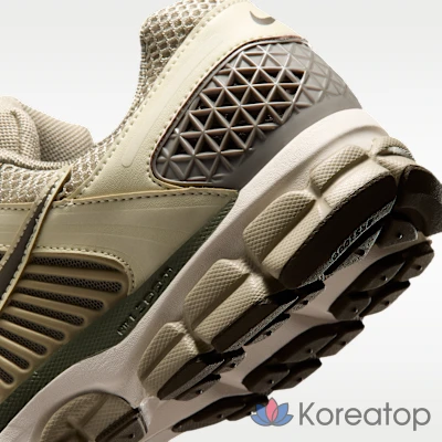 Кроссовки мужские Nike Zoom Vomero 5 SE SP, фото 8