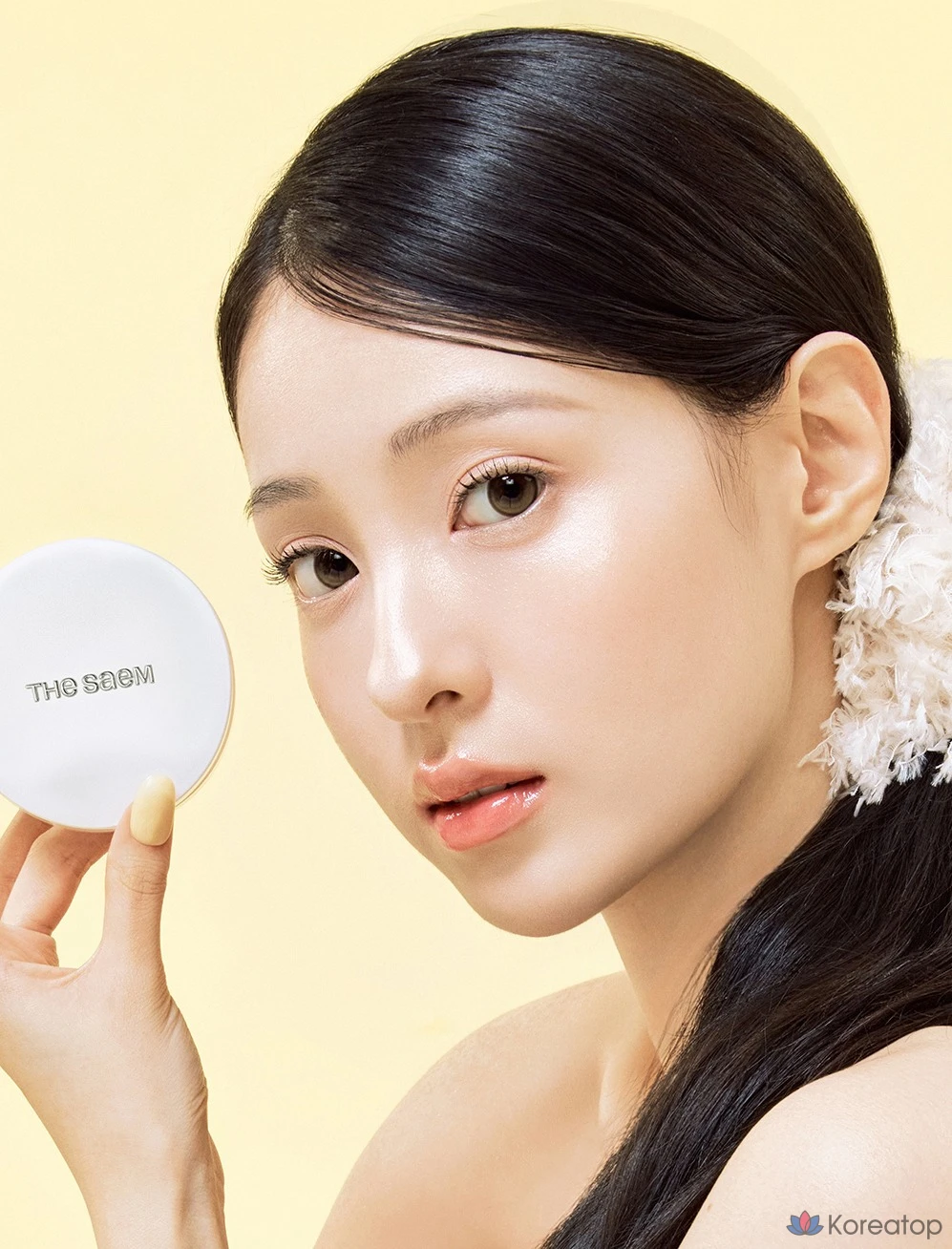 Кушон The Saem Skin Perfection Glutathione Toning Cushion, оттенок 22N Middle Beige, 12 г + 12 г, 1 шт.