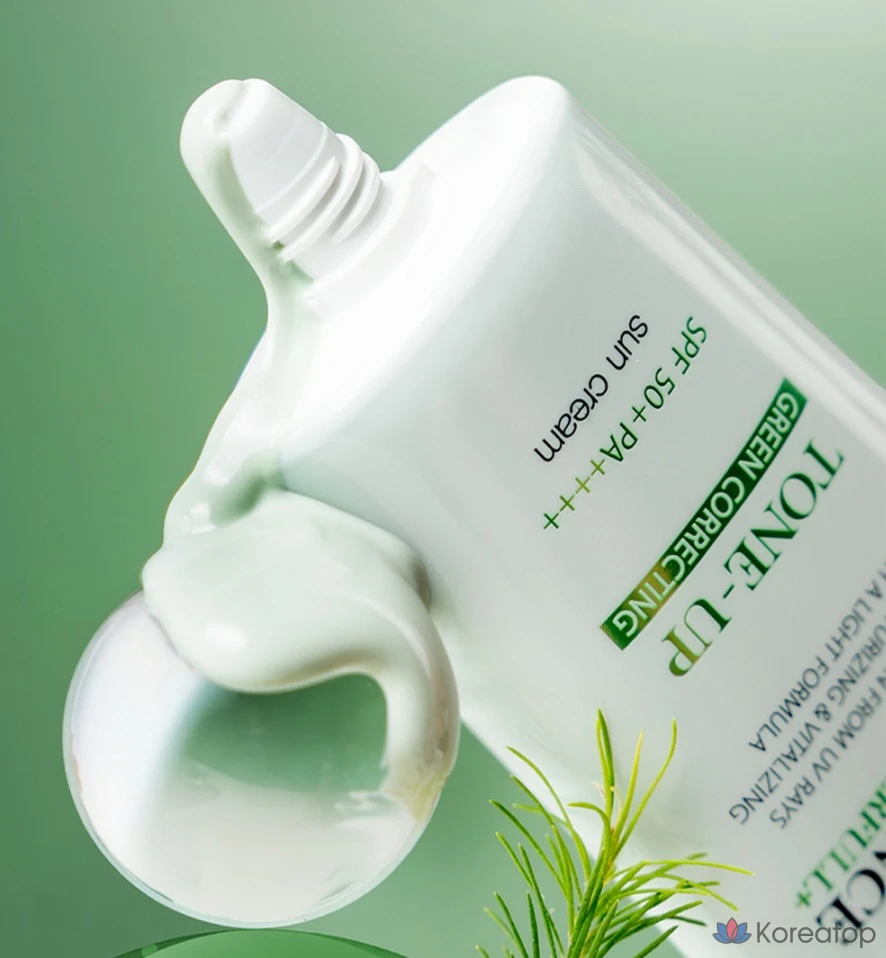 Солнцезащитный крем d'Alba Clean Tea Tree Liposome Tone-Up Sun Cream Green SPF50+ PA++++, 2 шт. + Серум-клинзер, 3 шт.