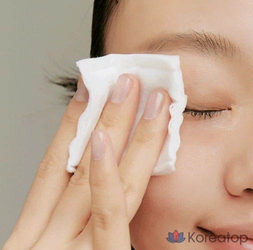 Бальзам для губ и век Innisfree Apple Seed Lip & Eye Remover, 100 мл, 1 шт.