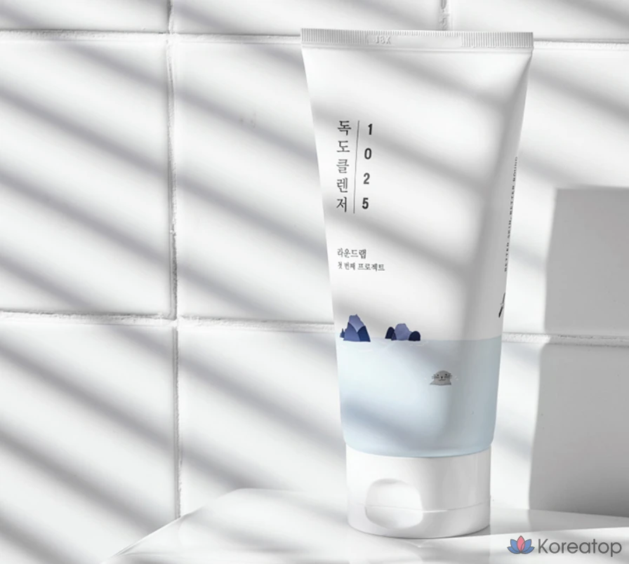 Очищающая пенка Round Lab 1025 Dokdo Cleanser, 150 мл, 1 шт.