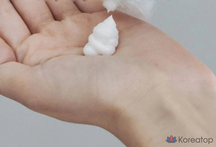 Очищающая пенка Celimax Cica BHA Foam Cleansing, 150 мл, 1 шт.