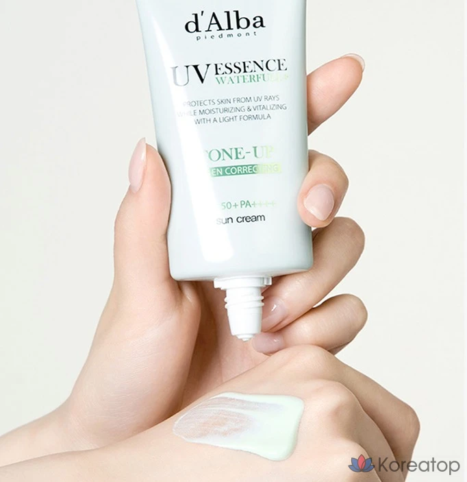 Солнцезащитный крем d'Alba Clean Tea Tree Liposome Green Tone-Up SPF50+ PA++++, 50 мл, 1 шт.