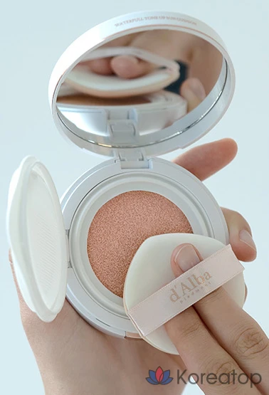 Тональный кушон d'Alba Waterfull Tone Up Sun Cushion SPF50+ PA++++, 15 г, 1 шт.